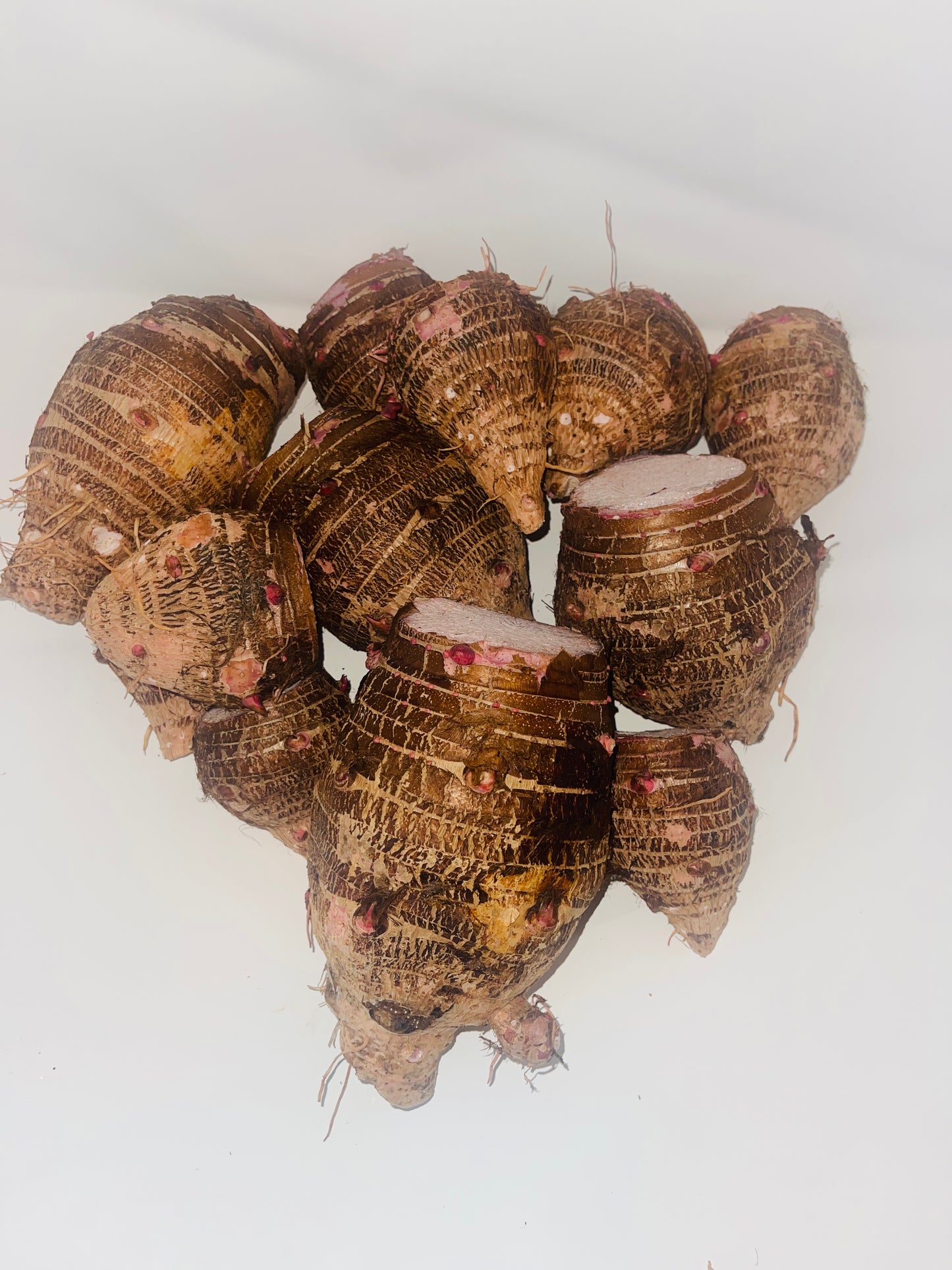 Harvested and Shipped out on the same day Kalo (Taro) 12 LBS